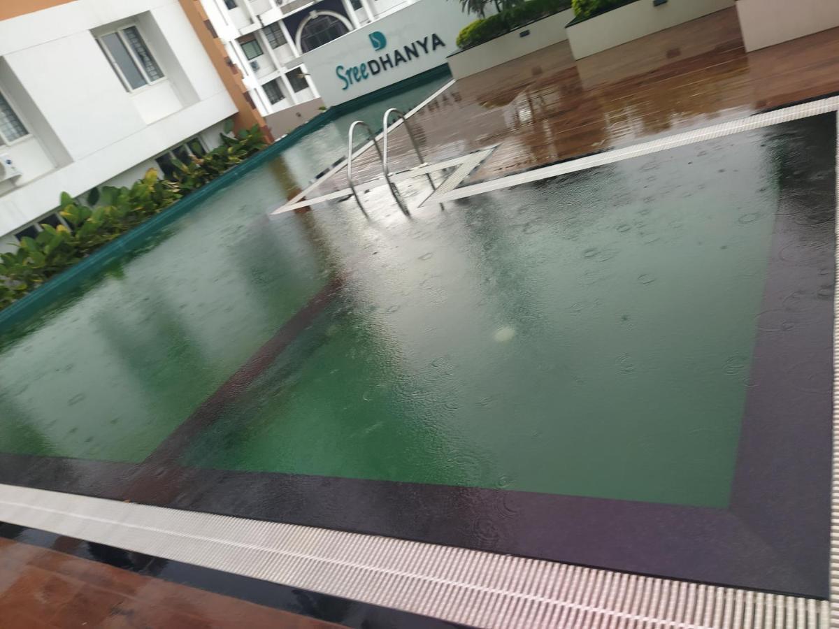 Luxurious Apartment With A Pool And Gym Near Trivandrum Railway Station Thiruvananthapuram Luaran gambar